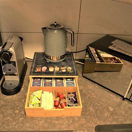 Galerie-Wohnung I Sanierter Pferdestall I Europapark I Boxspring I Nespresso Kippenheim Luaran gambar