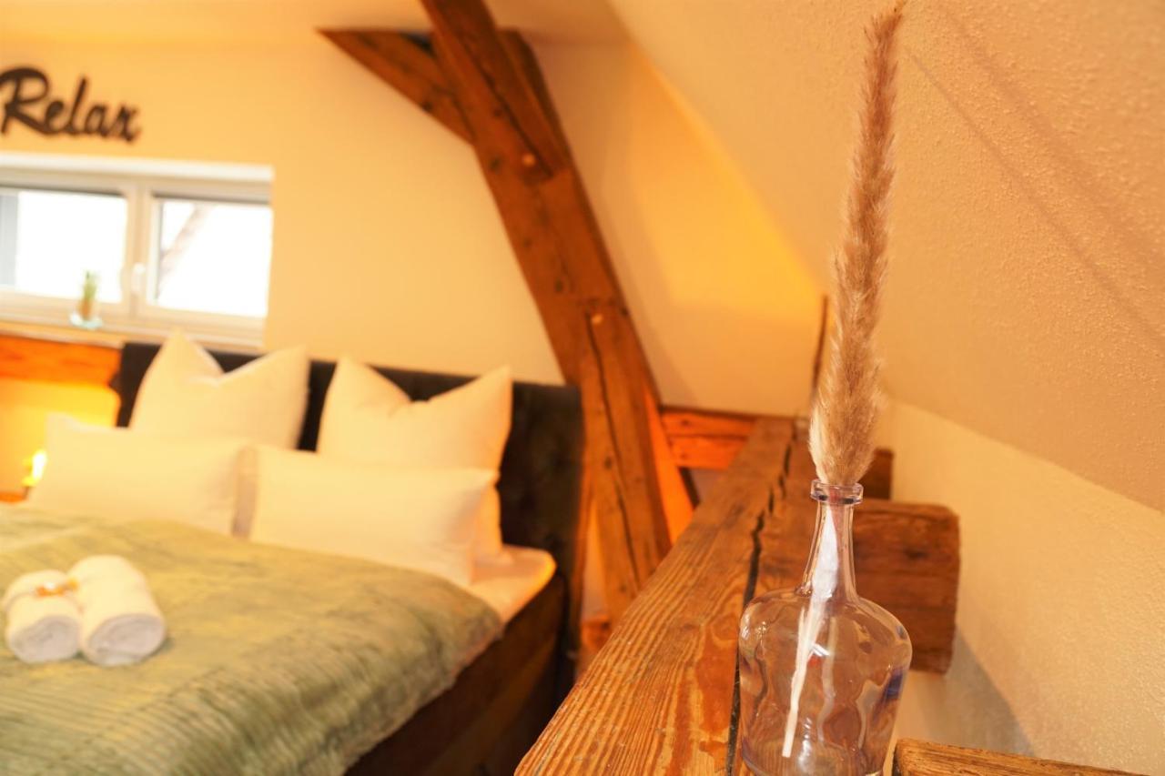 Galerie-Wohnung I Sanierter Pferdestall I Europapark I Boxspring I Nespresso Kippenheim Luaran gambar