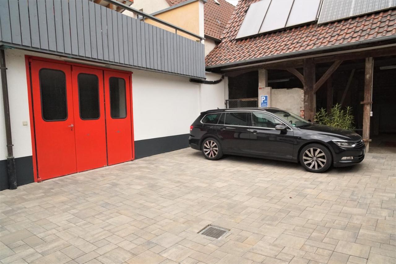 Galerie-Wohnung I Sanierter Pferdestall I Europapark I Boxspring I Nespresso Kippenheim Luaran gambar
